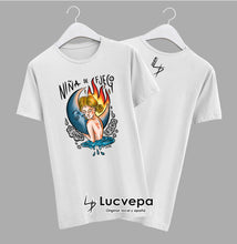 Cargar imagen en el visor de la galería, Camiseta Niña de fuego